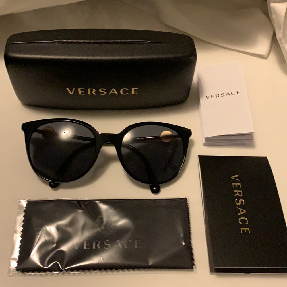Brand new authentic Versace sunglasses